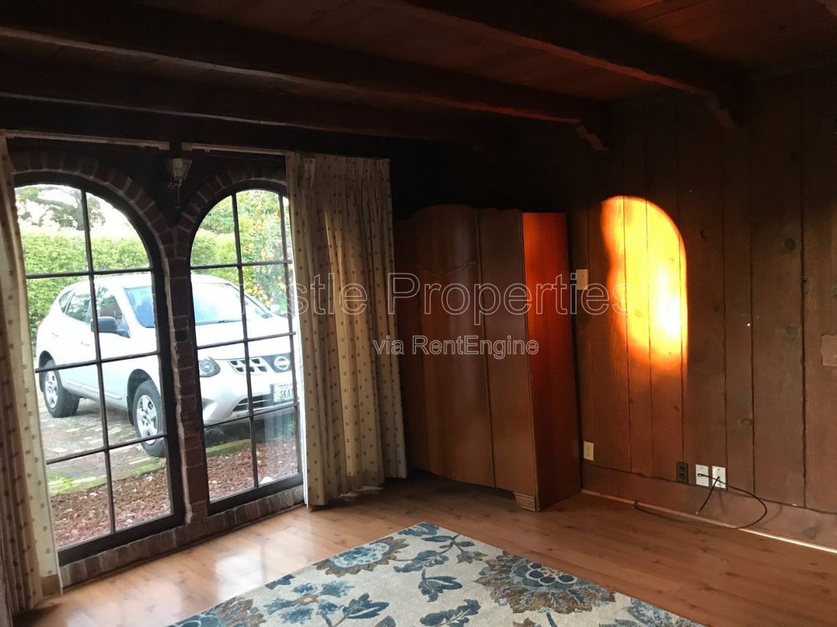 Apartment for rent at 50 Winslow Ave #B, Vallejo, CA 94590