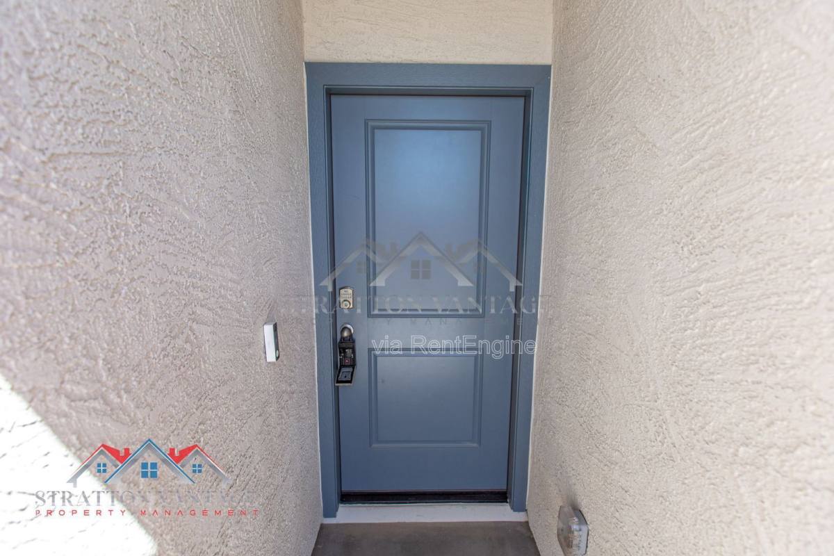 House for rent at 1330 W Hess Ave, Coolidge, AZ 85128