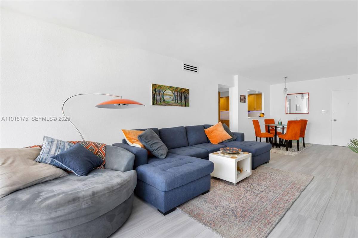 Apartment for rent at 5600 Collins Ave #9B, Miami Beach, FL 33140