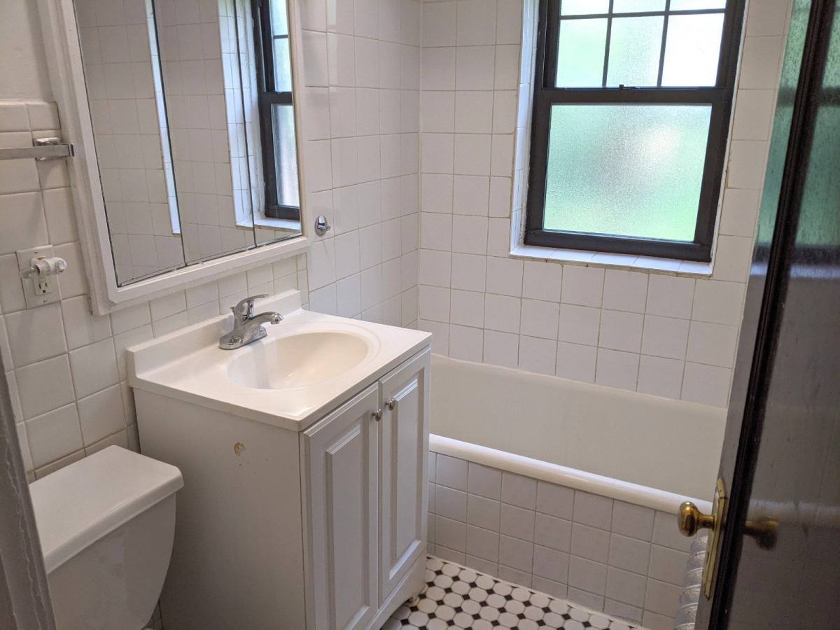 Apartment for rent at 800 Sherman Ave #W3, Evanston, IL 60202