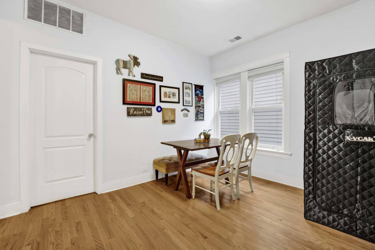 Apartment for rent at 3226 W Potomac Ave #1F, Chicago, IL 60651