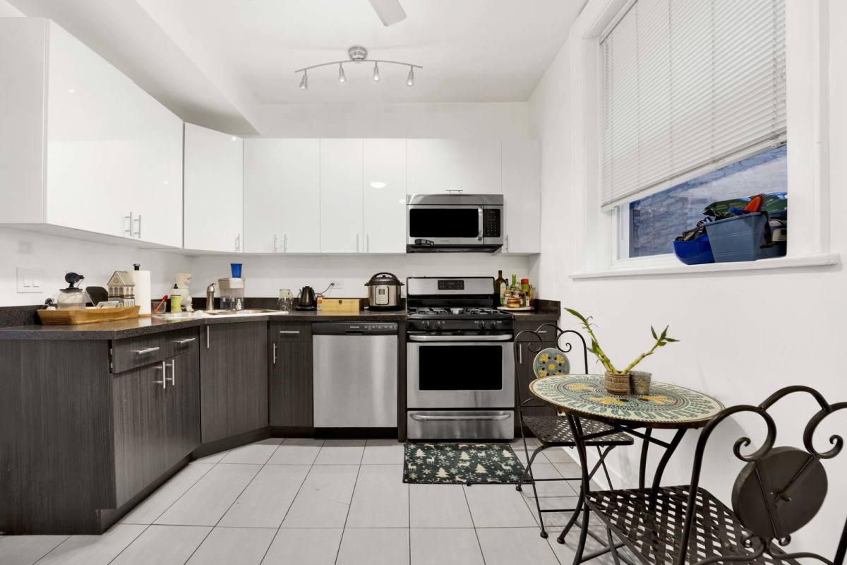 Apartment for rent at 3226 W Potomac Ave #1F, Chicago, IL 60651