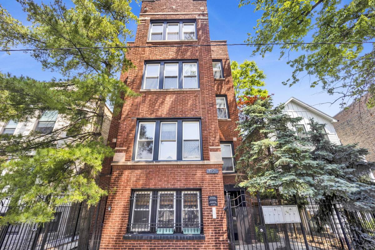 Apartment for rent at 3226 W Potomac Ave #1F, Chicago, IL 60651