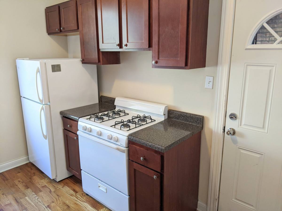 Apartment for rent at 1313 Oak Ave #C02, Evanston, IL 60201