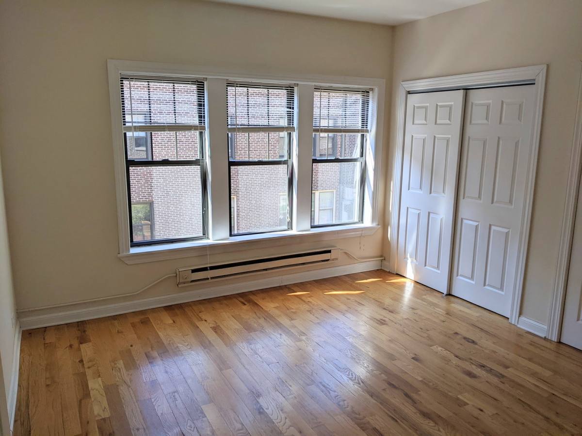 Apartment for rent at 1313 Oak Ave #C02, Evanston, IL 60201
