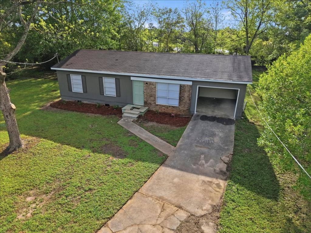House for rent at 526 Ochlahatchee Dr, Perry, GA 31069