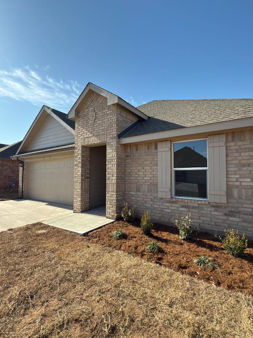 House for rent at 2924 Firefly Dr #SUONG 2824, Yukon, OK 73099