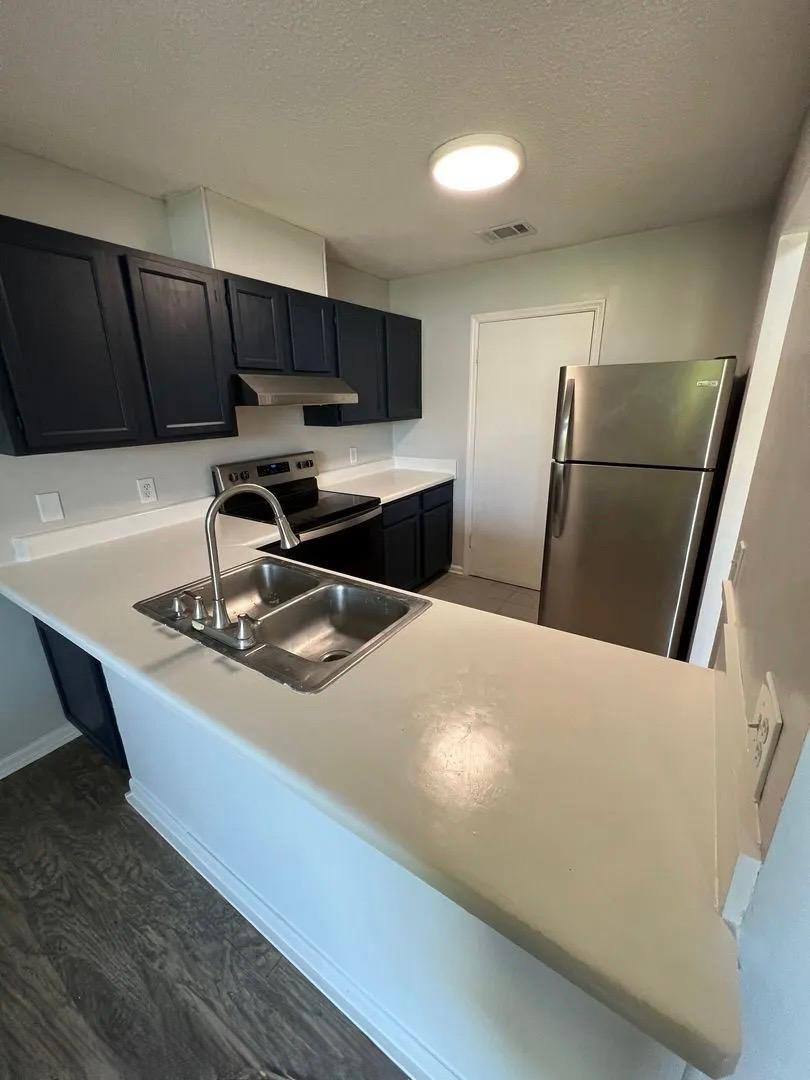 Townhouse for rent at 1000 Stonegate Dr, Auburn, AL 36832