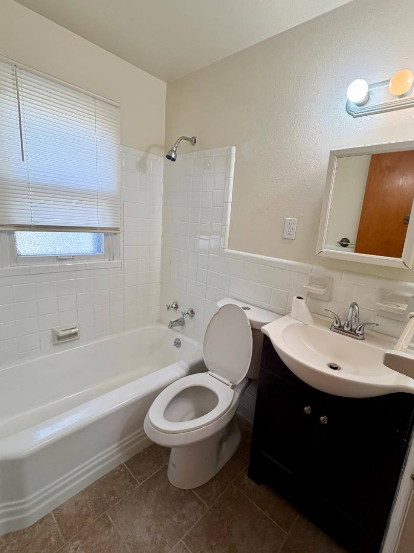 House for rent at 1215 Bliss Dr, Saint Louis, MO 63137
