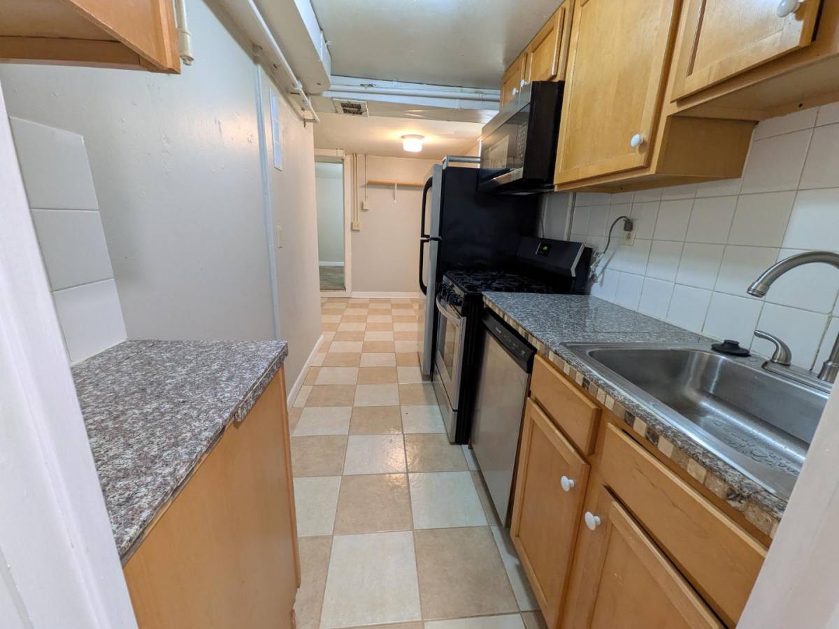 Apartment for rent at 843 17th St #B, Boulder, CO 80302