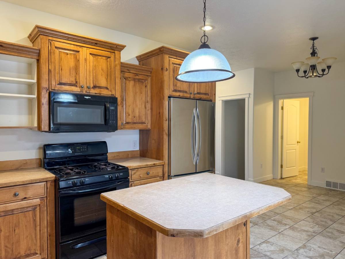 Townhouse for rent at 1040 N 130 W #104, Logan, UT 84321