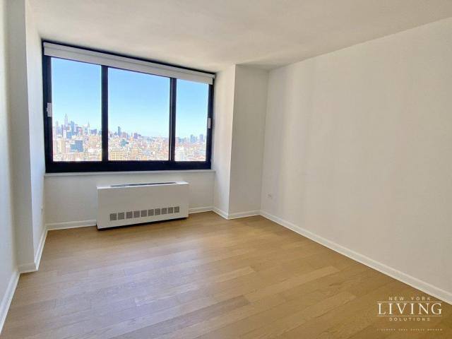 Apartment for rent at 105 Duane St #45E, New York, NY 10007