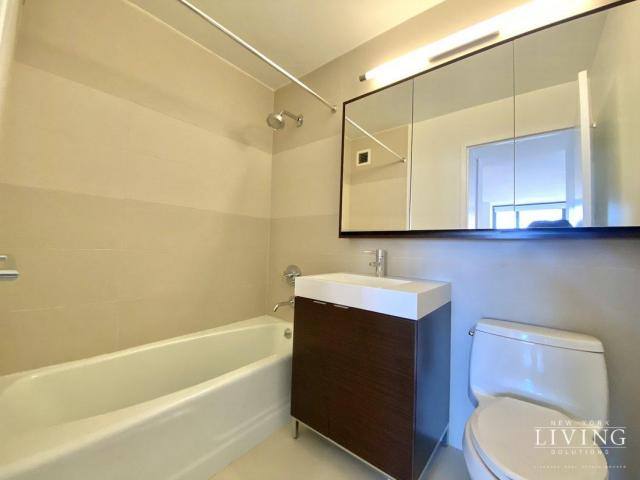 Apartment for rent at 105 Duane St #45E, New York, NY 10007