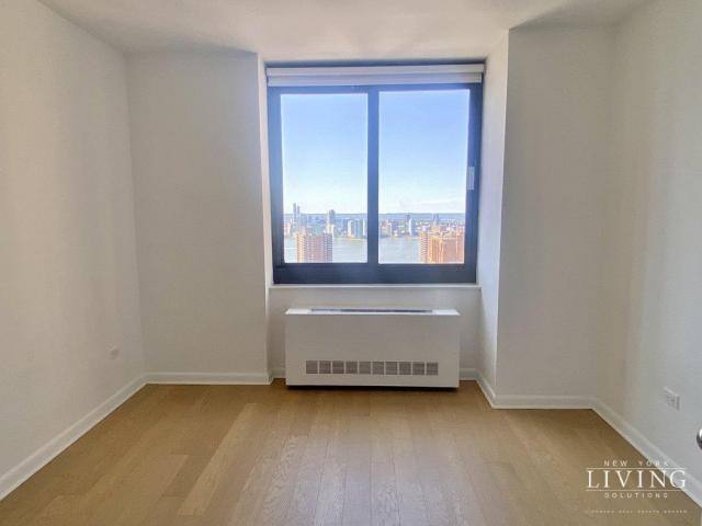 Apartment for rent at 105 Duane St #45E, New York, NY 10007