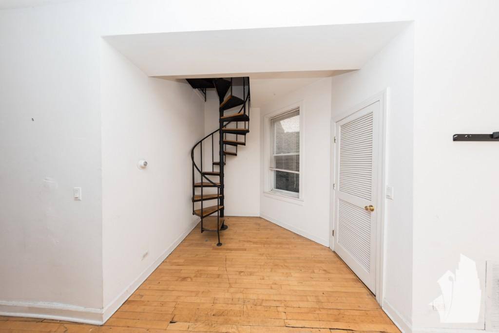Apartment for rent at 2318 N Southport Ave #1F, Chicago, IL 60614