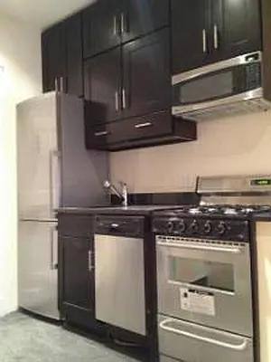 Apartment for rent at 15 W 103rd St #2B, New York, NY 10025