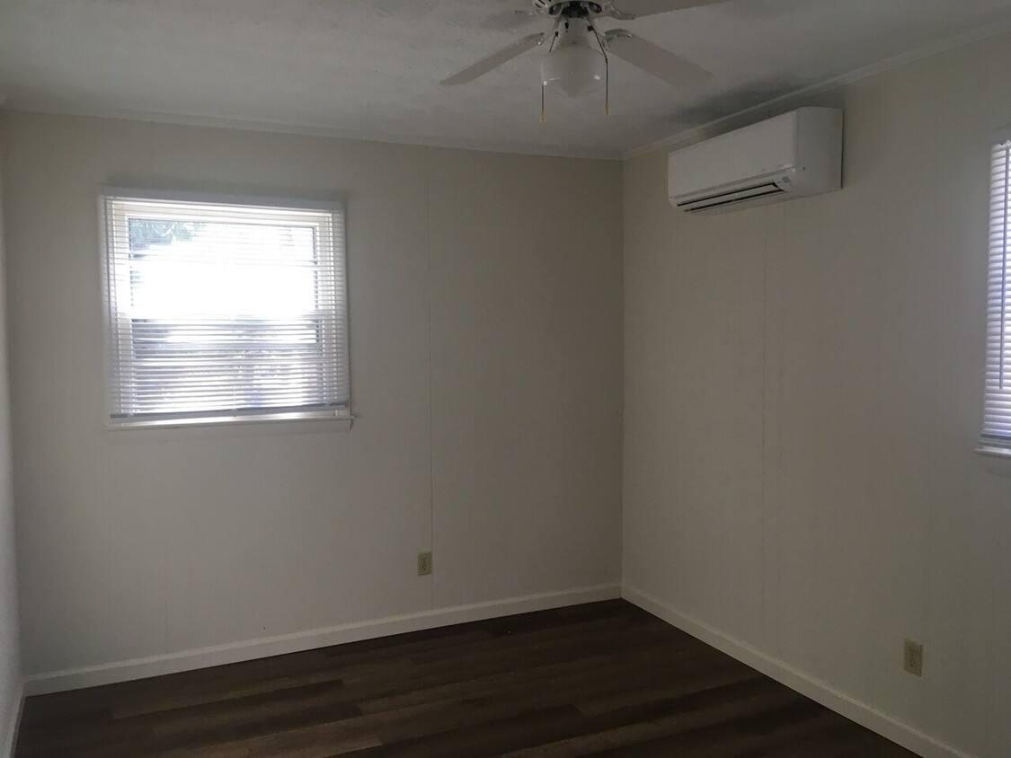 Townhouse for rent at 2 Sunset Dr, Weaverville, NC 28787