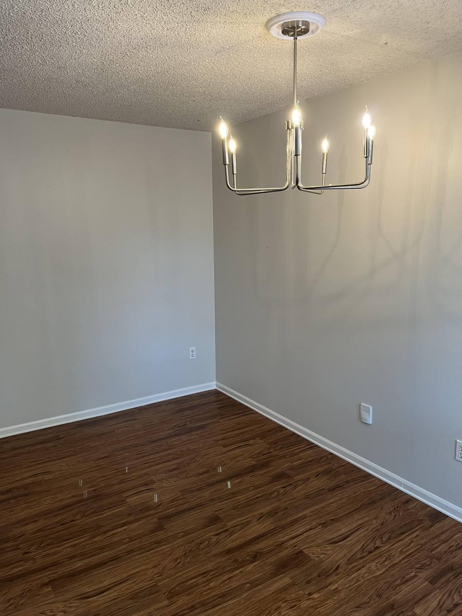 Townhouse for rent at 313 NW 3rd St, Blue Springs, MO 64014