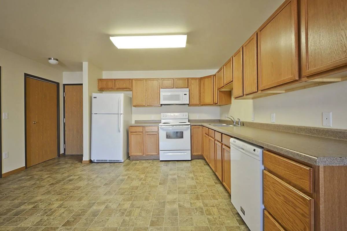 Apartment for rent at Paramount at the Bluffs, 1502 35th Ave SE #105, Minot, ND 58701