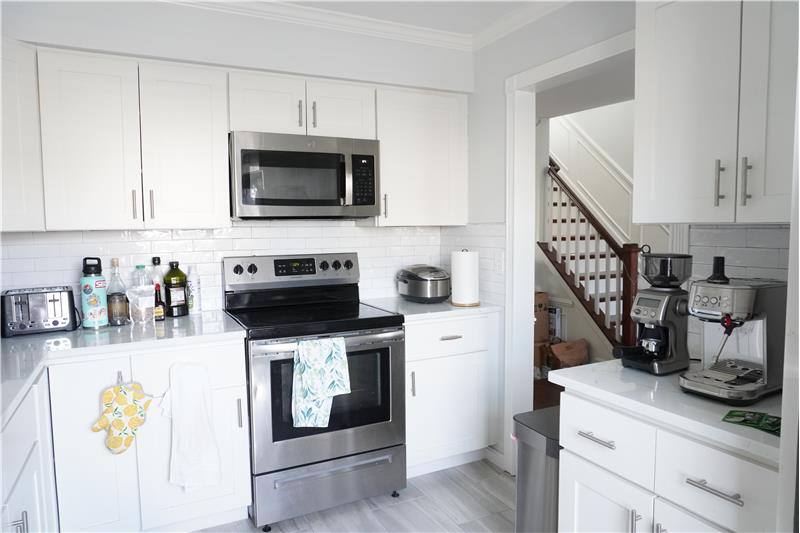 Townhouse for rent at 13998 New Braddock Rd, Centreville, VA 20121