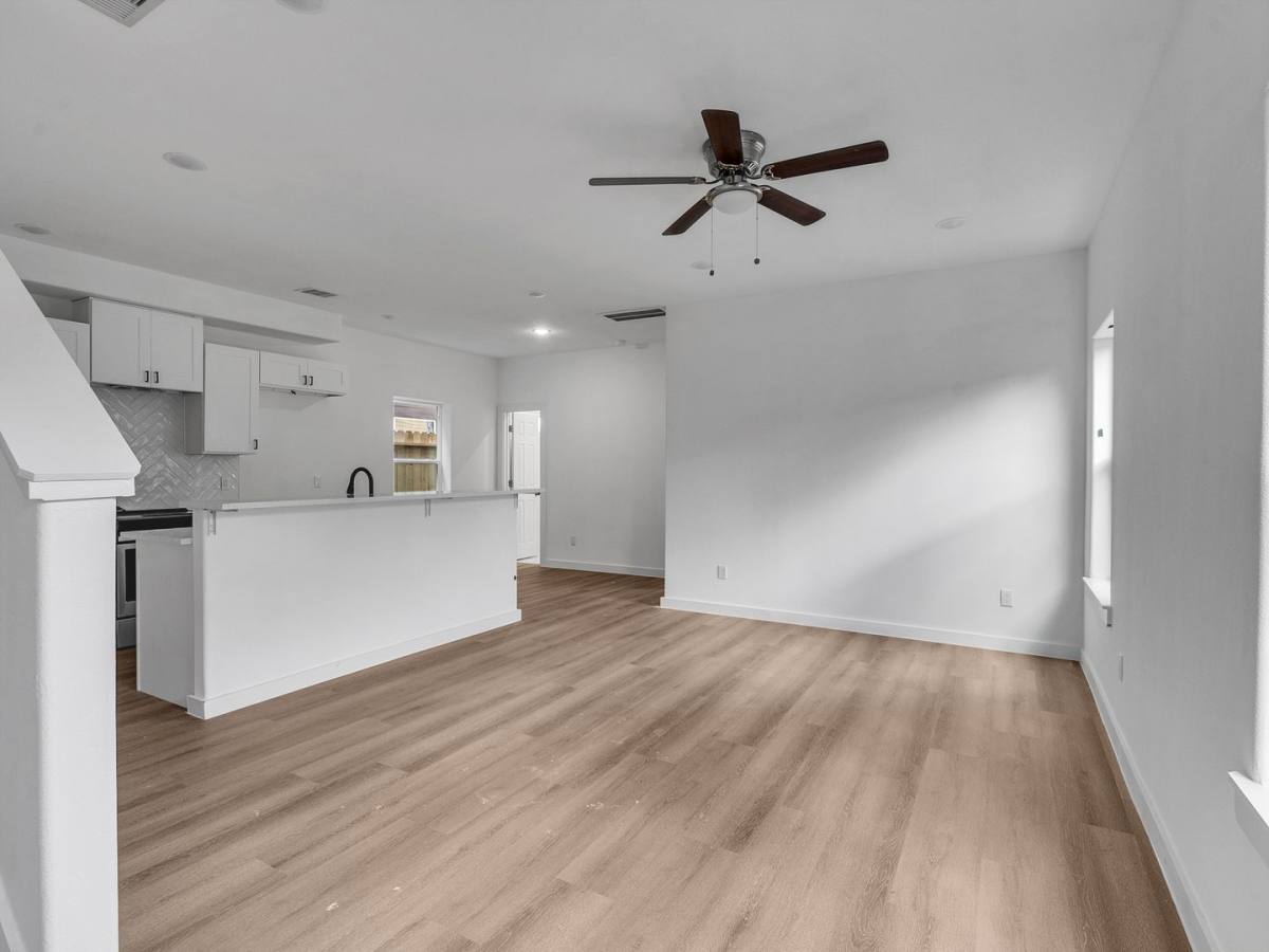House for rent at 8627 Homewood Lane, Houston, TX 77028
