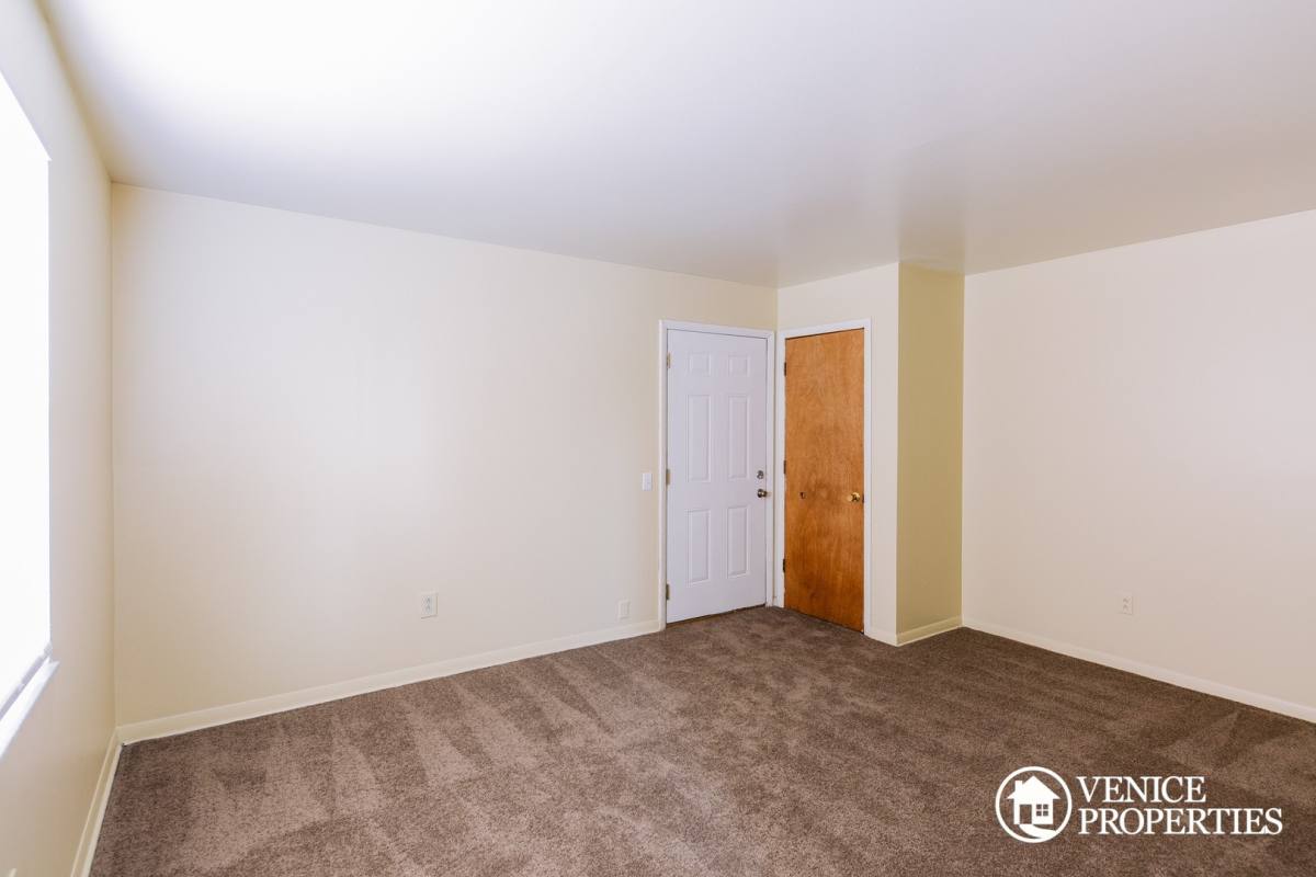 Townhouse for rent at 1669 N 4th St, Columbus, OH 43201
