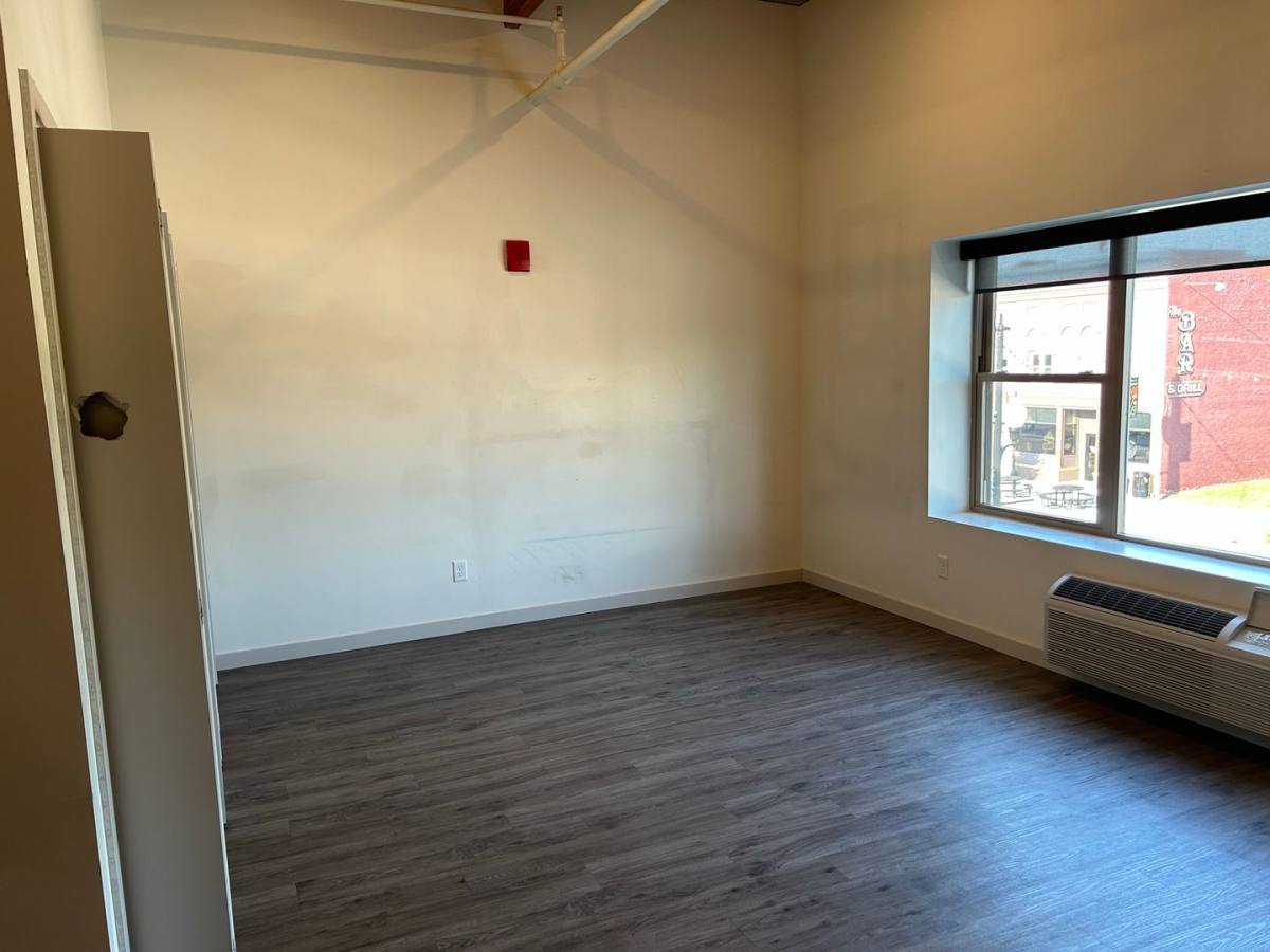 Apartment for rent at 101 Main St S, Le Sueur, MN 56058