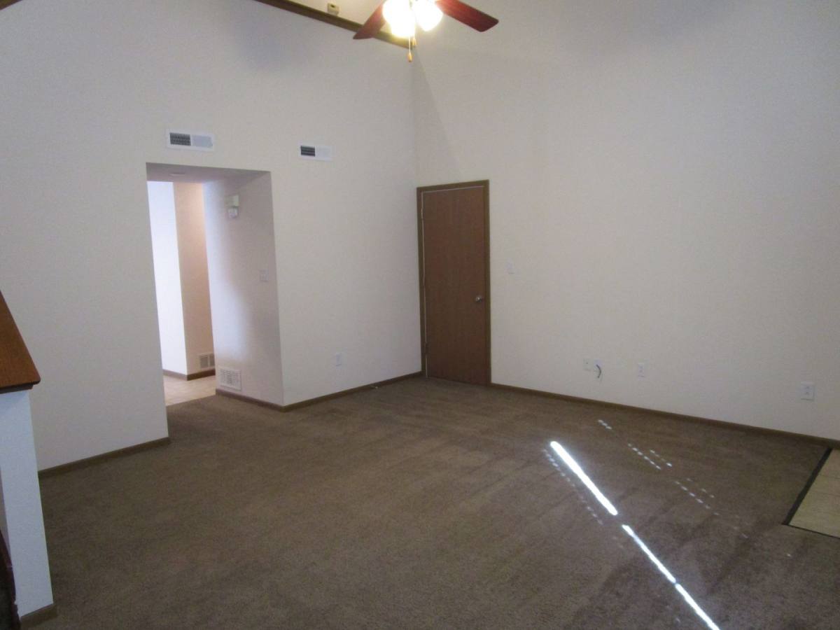 Apartment for rent at 705 - 707 Glenstone Dr, Columbia, MO 65201