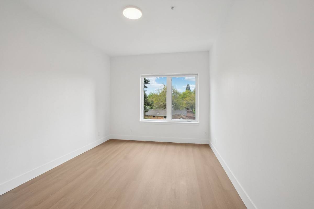 Apartment for rent at 4920 SW Pacific Ave, Beaverton, OR 97005