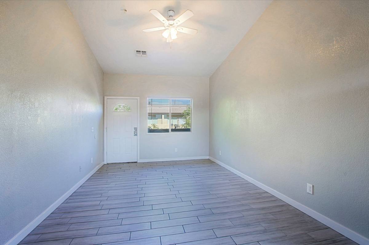 Apartment for rent at 1614 W Purdue Ave, Phoenix, AZ 85021
