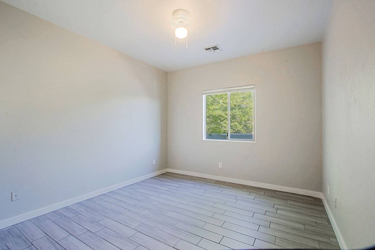 Apartment for rent at 1614 W Purdue Ave, Phoenix, AZ 85021