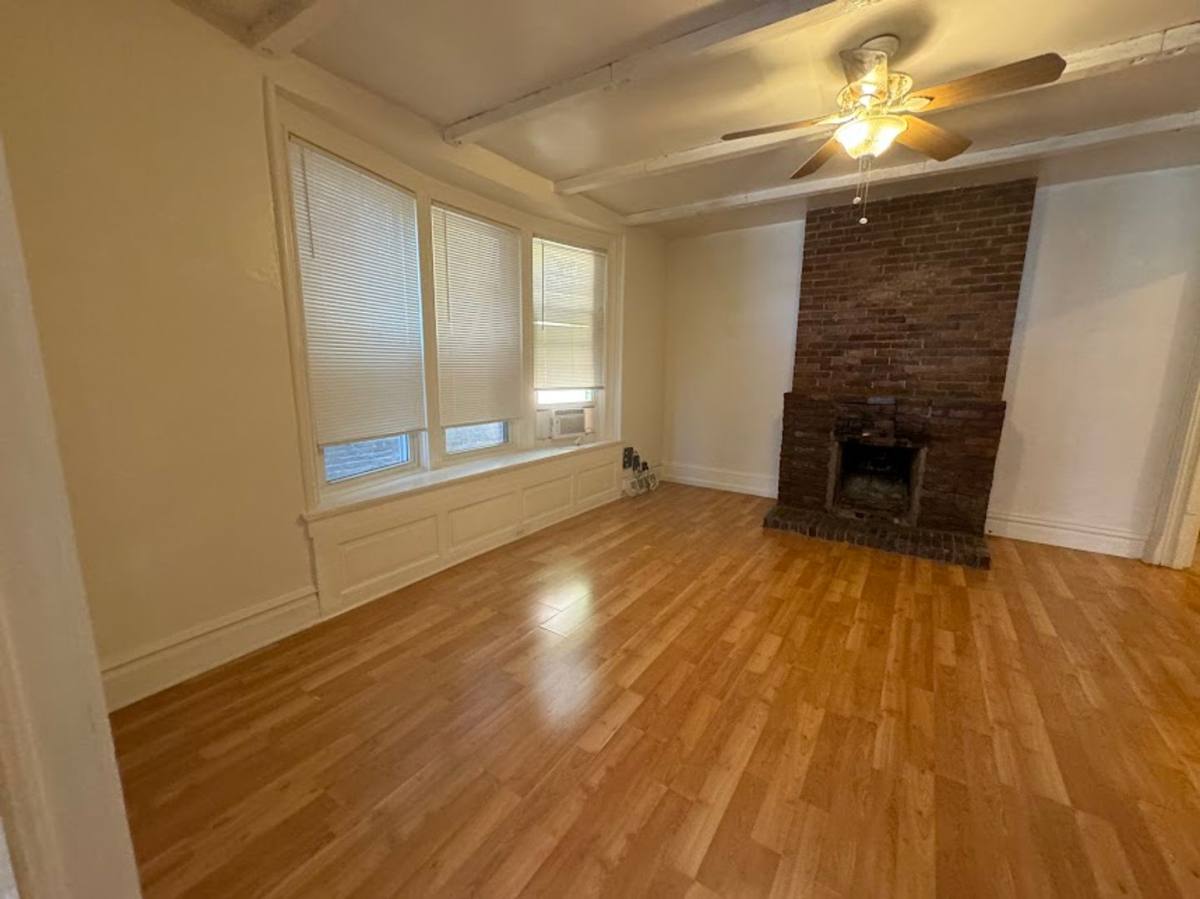 Apartment for rent at 5526 Howe St, Pittsburgh, PA 15232