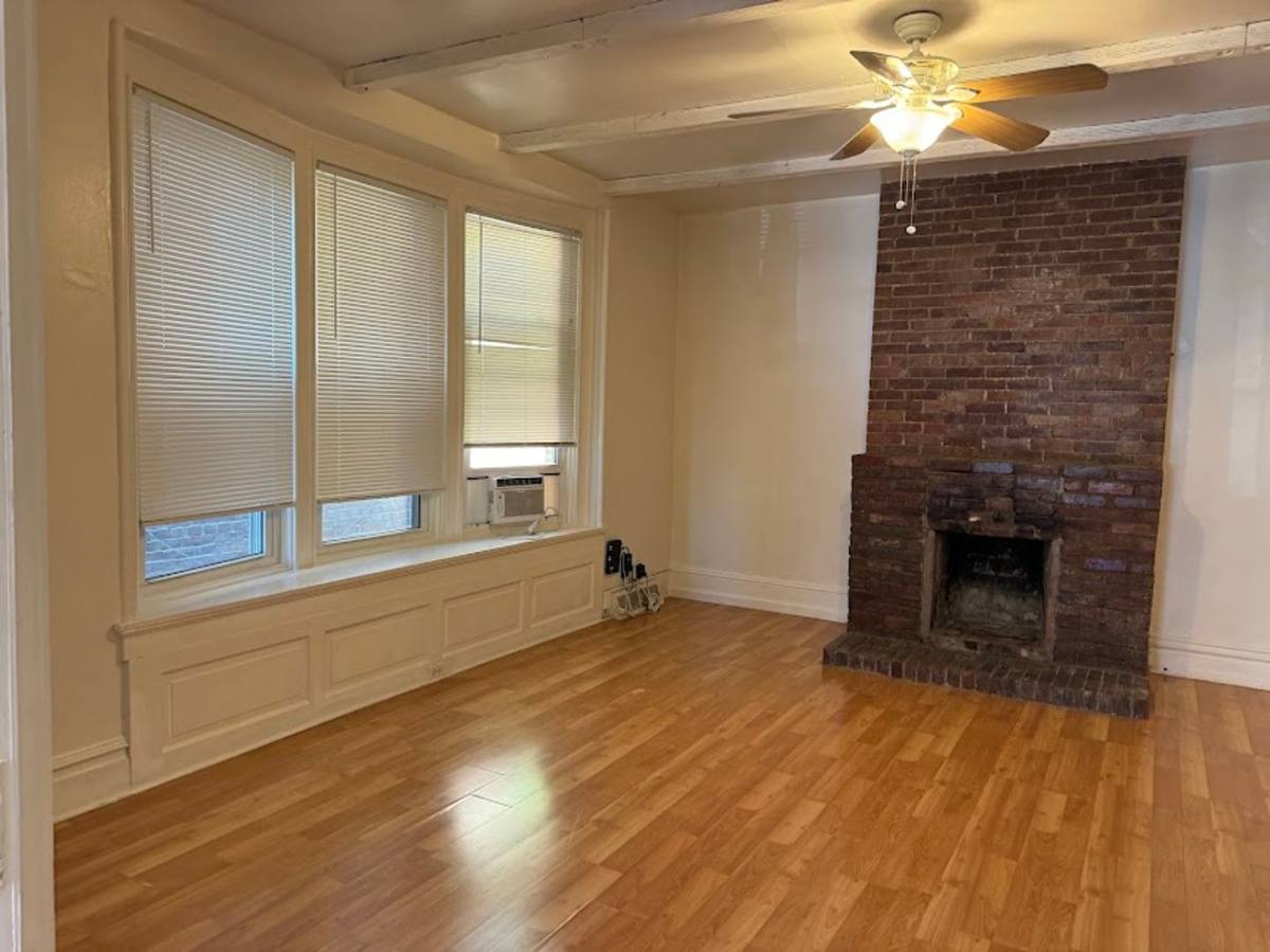 Apartment for rent at 5526 Howe St, Pittsburgh, PA 15232
