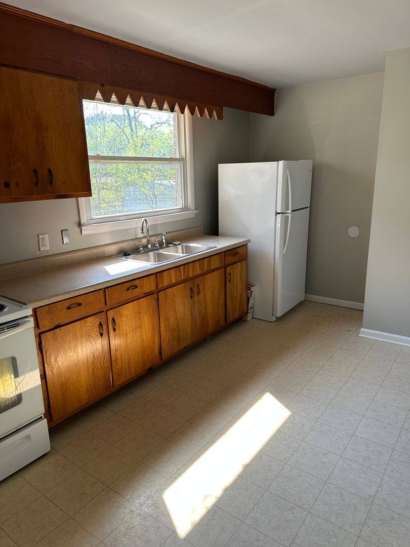 House for rent at 2113 NW Norris Rd, Huntsville, AL 35810