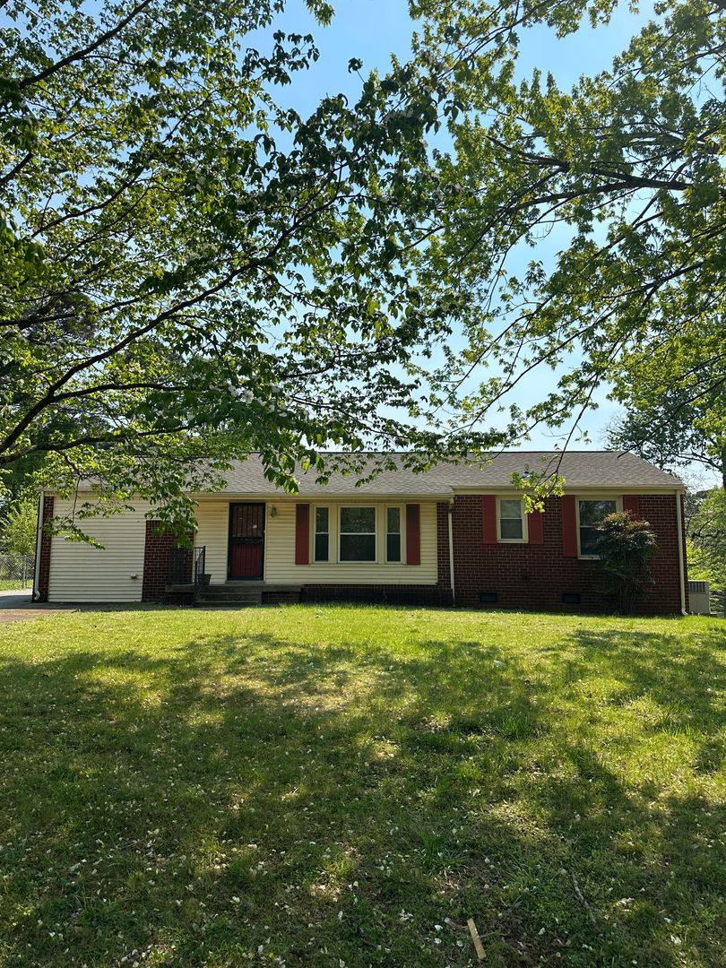 House for rent at 2113 NW Norris Rd, Huntsville, AL 35810