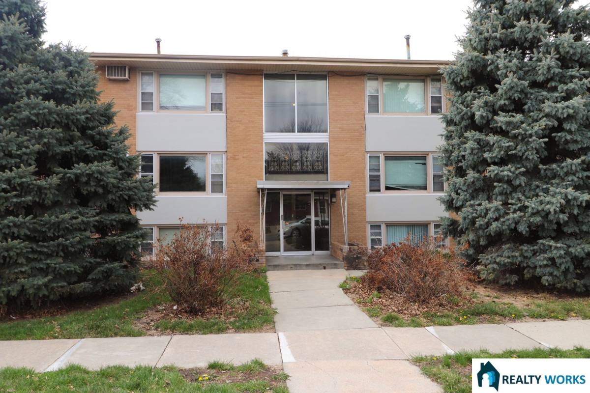 Apartment for rent at 2405 N 50th St, Lincoln, NE 68504