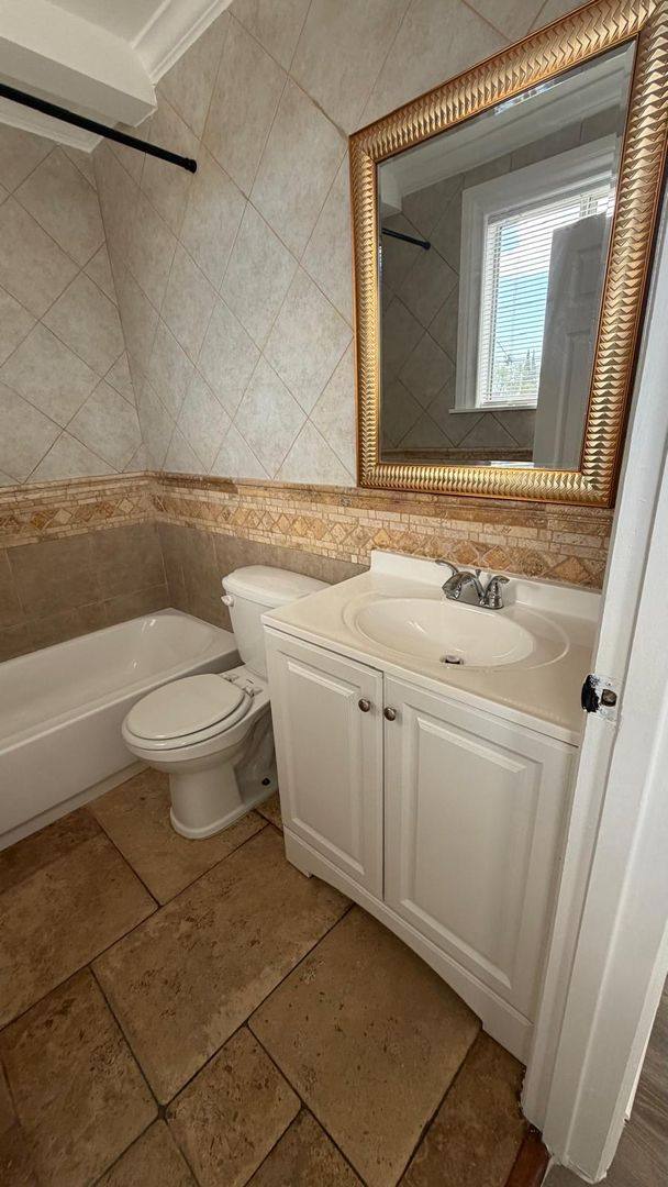 Apartment for rent at 7305 Kester Ave, Van Nuys, CA 91405