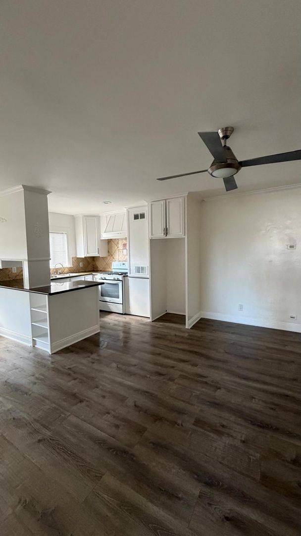 Apartment for rent at 7305 Kester Ave, Van Nuys, CA 91405
