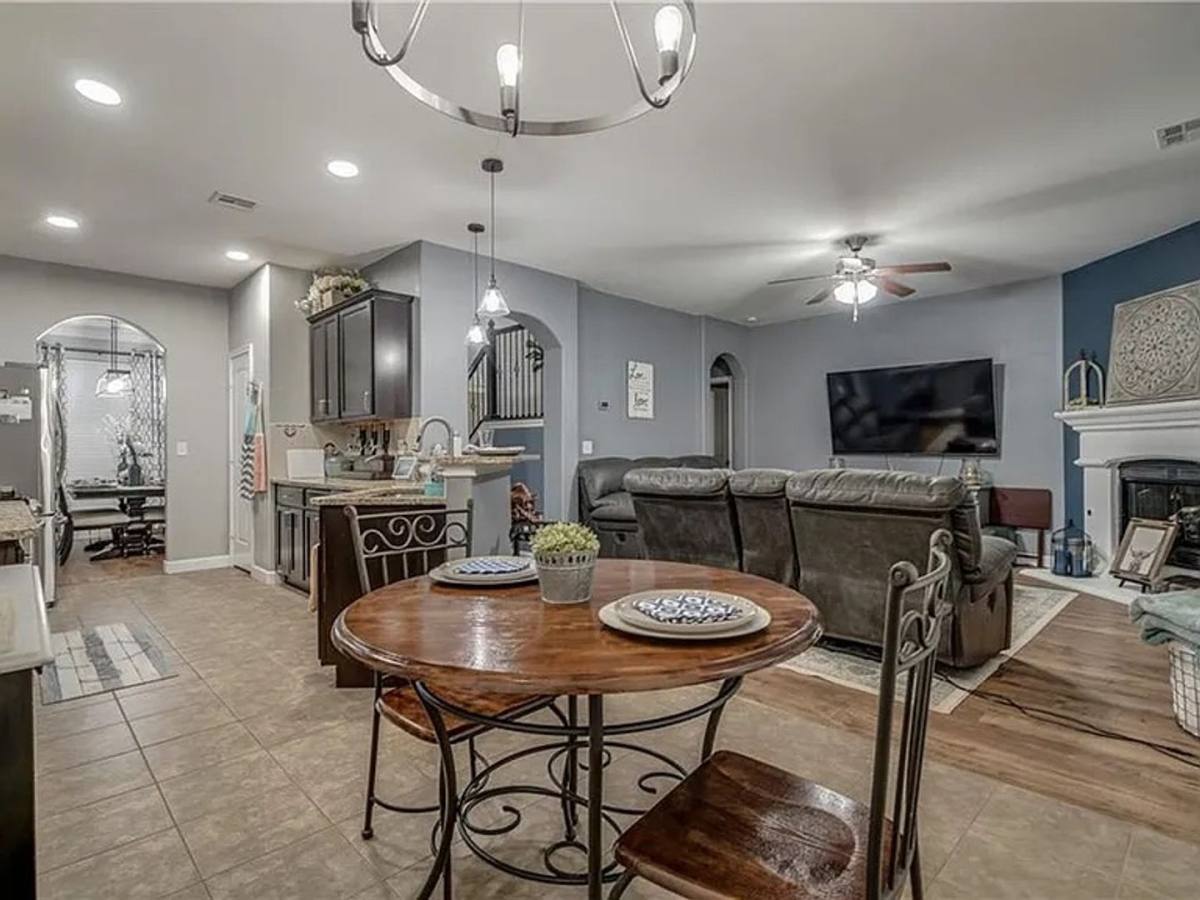 House for rent at 11008 SW 38th Circle, Mustang, OK 73064