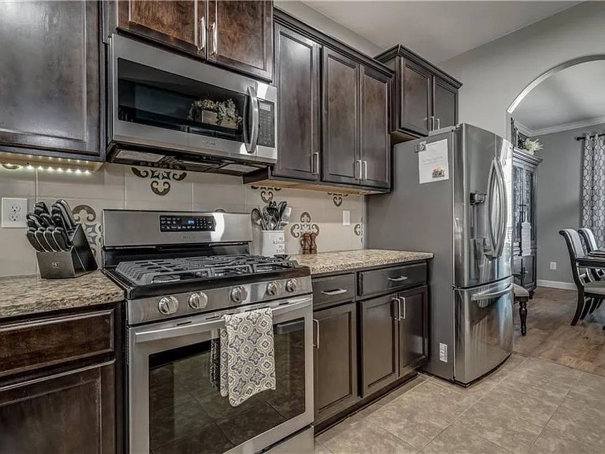 House for rent at 11008 SW 38th Circle, Mustang, OK 73064
