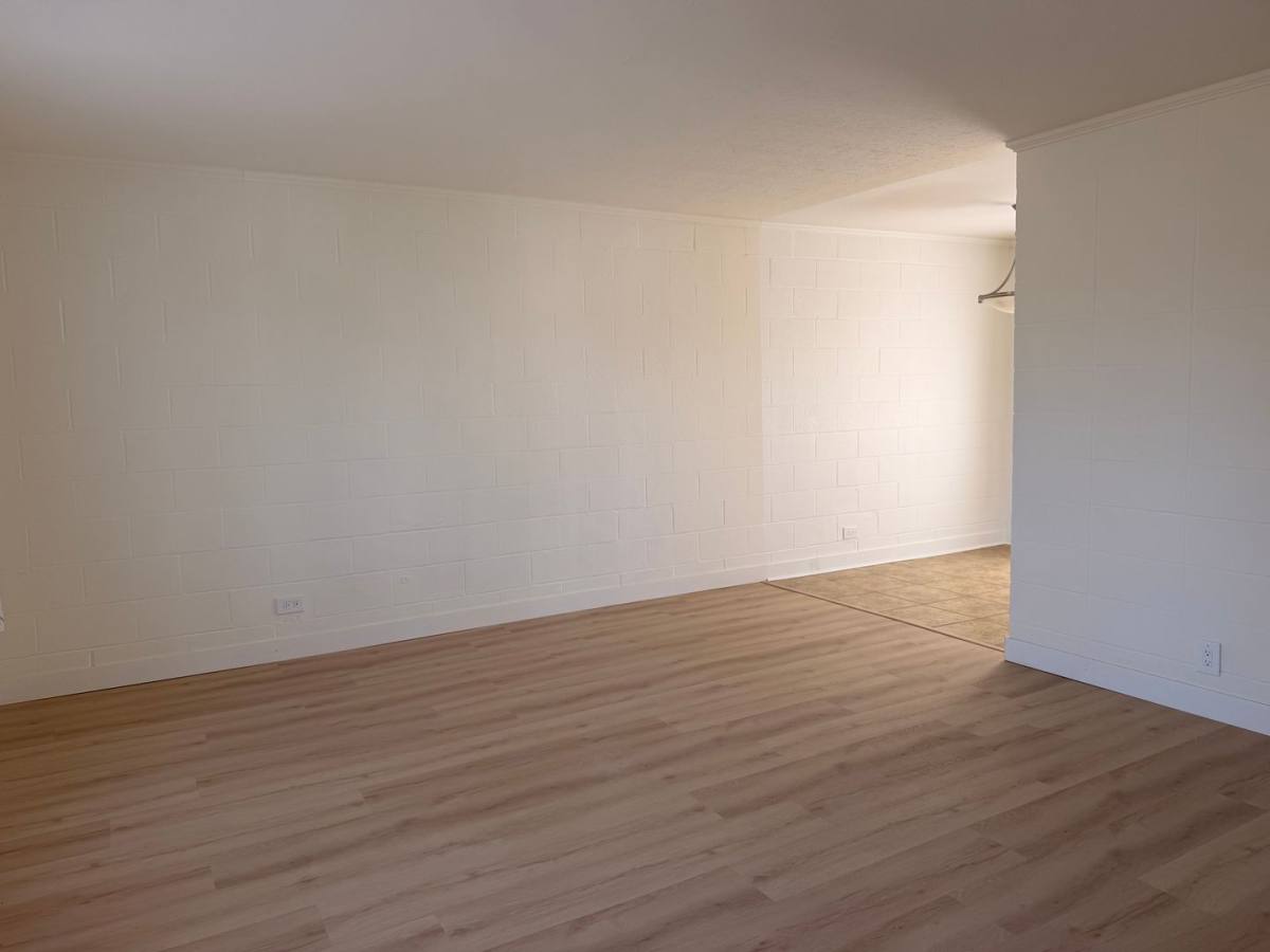 Apartment for rent at 84 - 96 Oak St, Camarillo, CA 93010