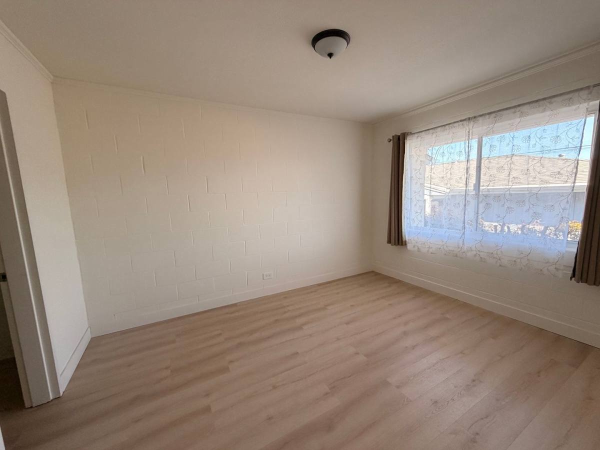 Apartment for rent at 84 - 96 Oak St, Camarillo, CA 93010