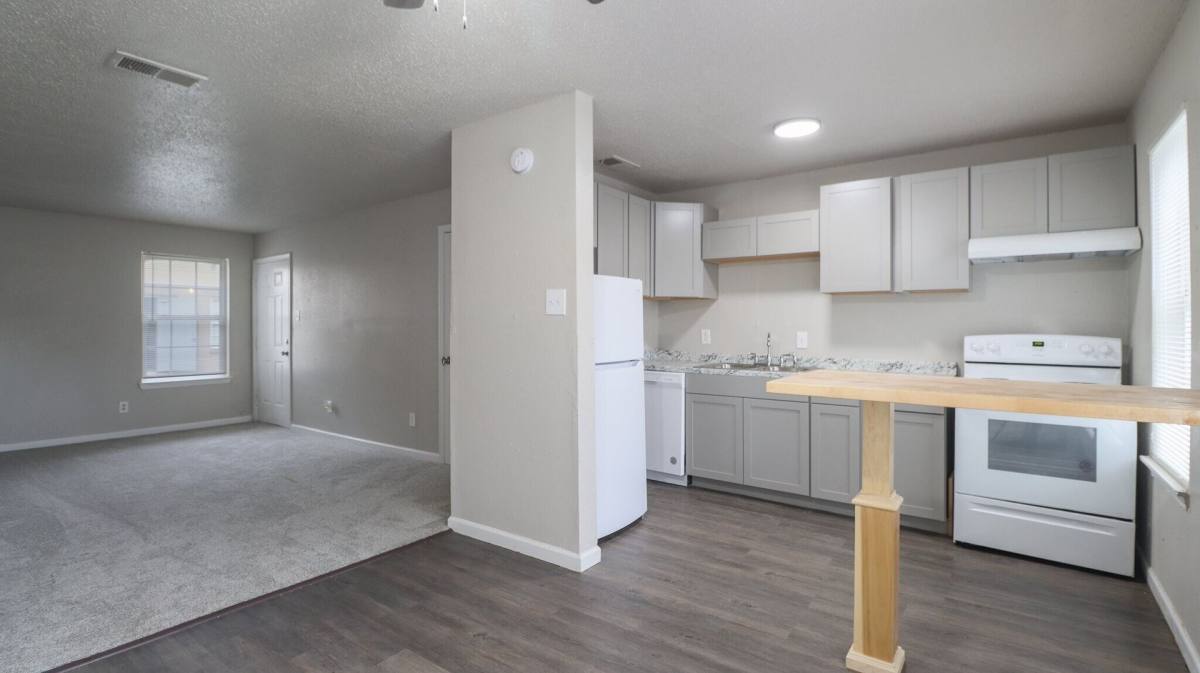 Townhouse for rent at 3201 Eden St, Pascagoula, MS 39581
