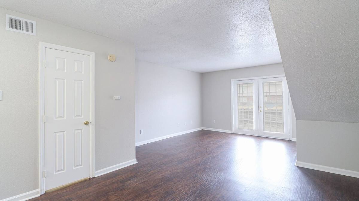 Townhouse for rent at 3201 Eden St, Pascagoula, MS 39581