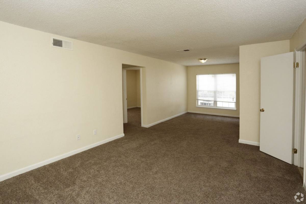 Townhouse for rent at 3201 Eden St, Pascagoula, MS 39581