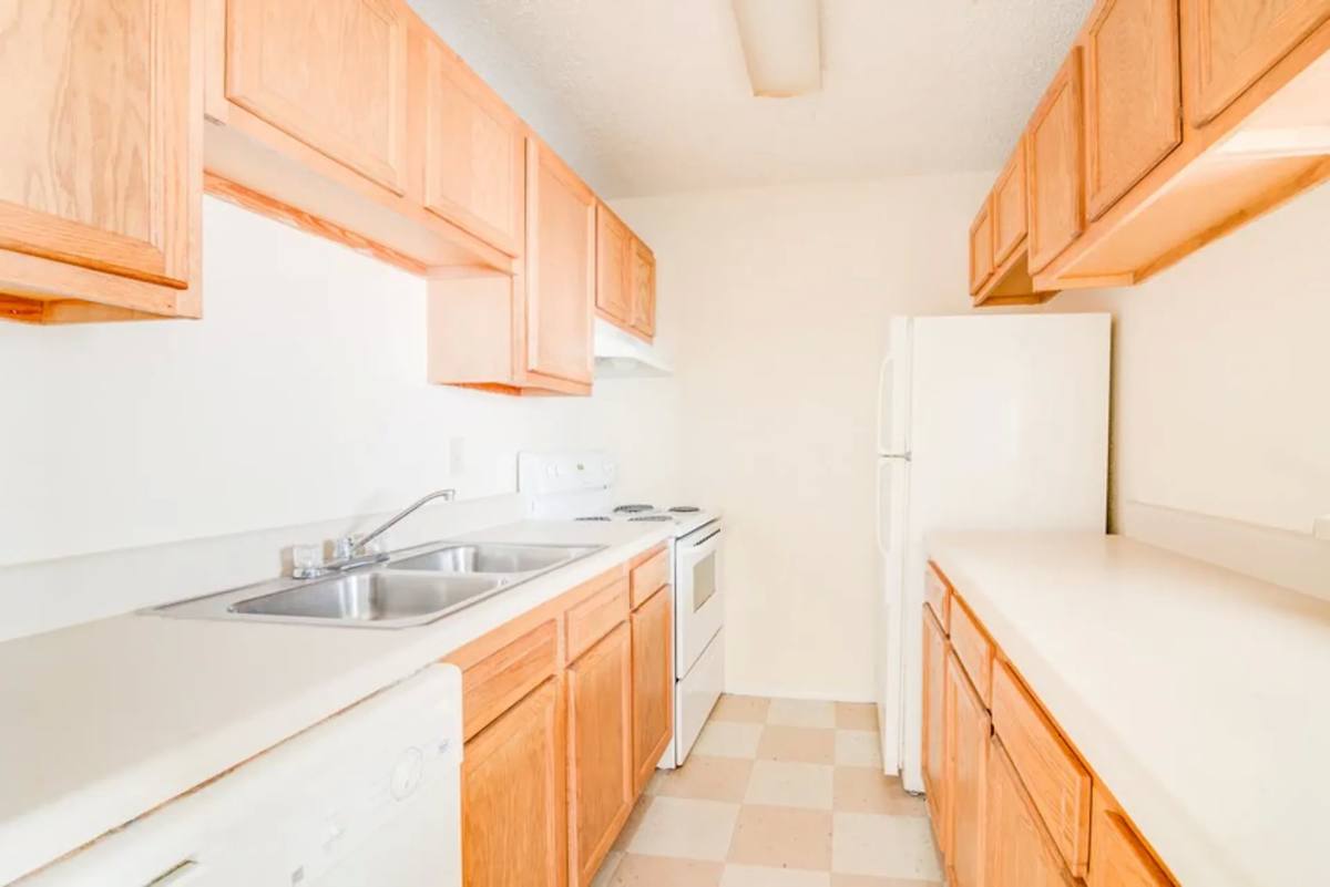 Townhouse for rent at 3201 Eden St, Pascagoula, MS 39581