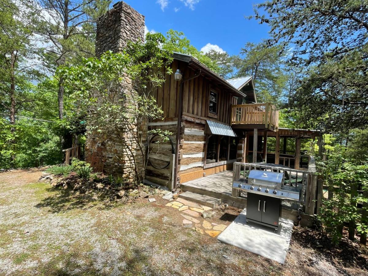 House for rent at 867 Lloyd Huskey, Pigeon Forge, TN 37863