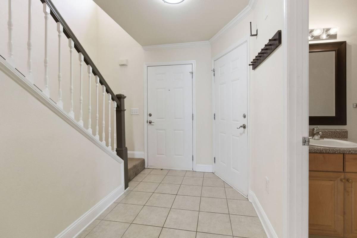 Townhouse for rent at 551 Wingspan Way, Crestview, FL 32536