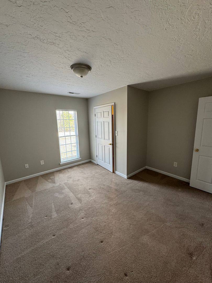 Apartment for rent at 105 Cooper Circle, Anniston, AL 36201