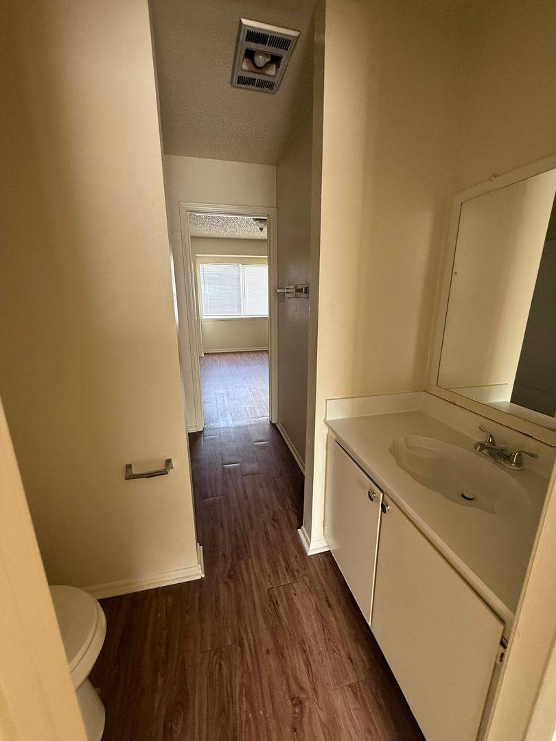 Apartment for rent at 8727 Granite Dr, Baton Rouge, LA 70810